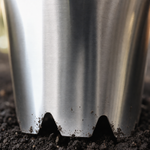 Close up of the toothed stainless steel cutting rim